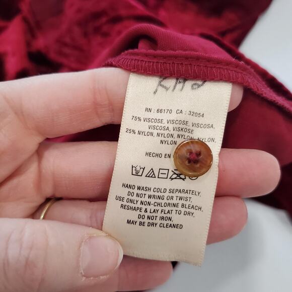 Anthropologie Shirt Womens Small Red Velvet Button Front Collared Long Sleeve - Picture 6 of 8